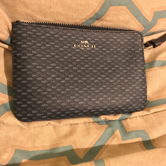Coach Winter 2018 Limited Edition Wallet - Picture 1 of 1